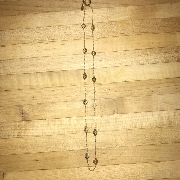 Tory Burch Logo Toggle Necklace - Picture 4 of 4